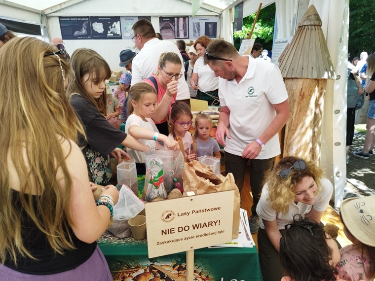 4Leśnicy na&nbsp;Pikniku Naukowym w&nbsp;Warszawie fot. Edyt Nowicka 25